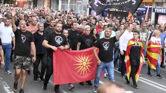 В Северна Македония продължават протестите срещу френското предложение което би