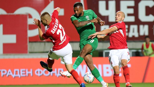 Лудогорец направи първа грешна стъпка през новия сезон завършвайки 2 2