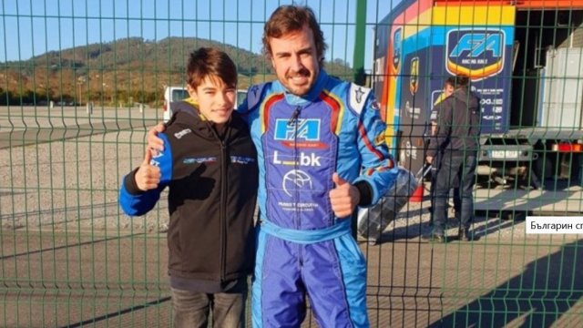 Българинът Никола Цолов спечели първата си победа в испанската Формула