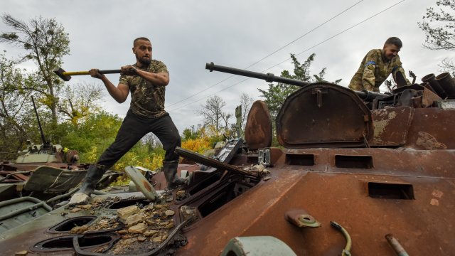 Изюм е сериозно пострадал след тежките сражения в района Войната