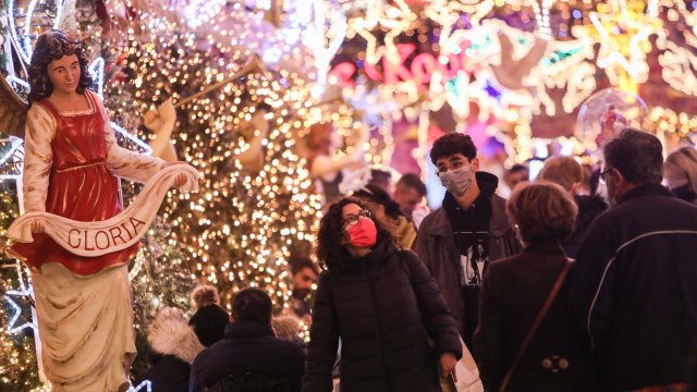 След новогодишните празници Гърция затваря заведенията Специалистите дори настояват правителството