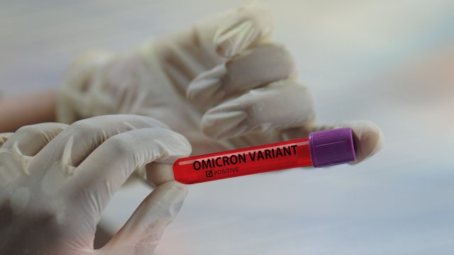 Снимка: Новозаразените с коронавирус в Румъния са се удвоили, здравната система е под натиск