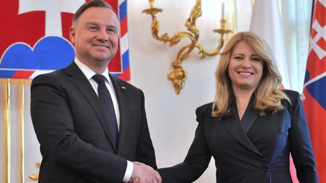 Словакия и Полша заедно ще помогнат на Украйна възможно най скоро