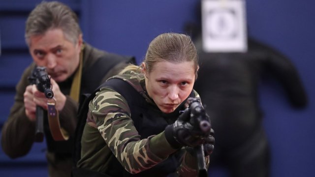 Руската наемническа група Вагнер която се сражава в Украйна започва