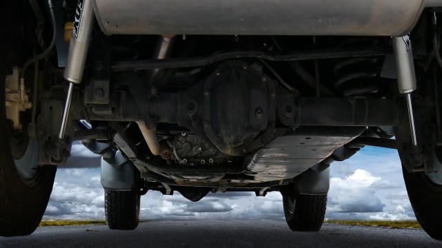 Тенденцията Купувам нова карам три години и я продавам се