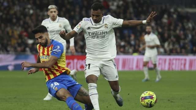 Реал Мадрид сe върна към победите печелейки едва за втори път в