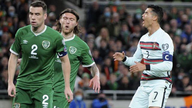 Световният шампион за 2014 година Томас Мюлер и младият талант