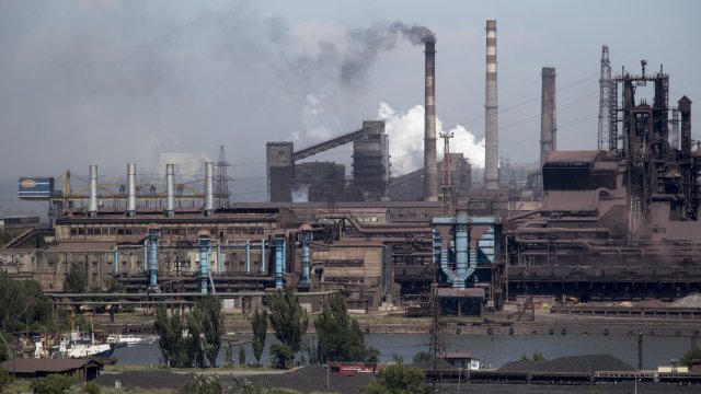 Битката за металургичния комплекс Азовстал в Мариупол продължава По данни