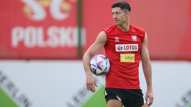 Щастието не е в парите Левандовски с 1 3 по малка