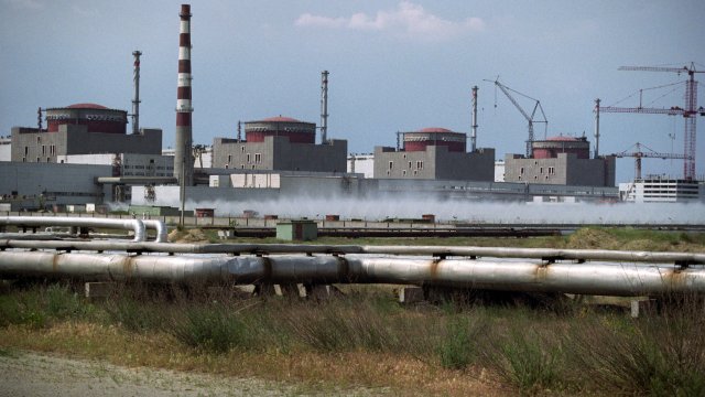 Русия напълно изключи захранването на Запорожката атомна електроцентрала предаде Укринформ Окупираната