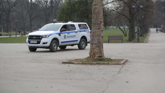 43 годишен мъж е бил нападнат с нож в Морската градина