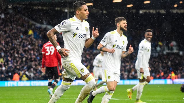 Звездата на Лийдс Рафиня се разбра за договор с Барселона