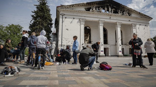 Руската окупационна власт в Мариупол планира да запише видео по