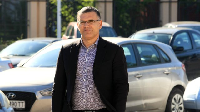 Пред БНР той посочи че на хората е необходимо ново