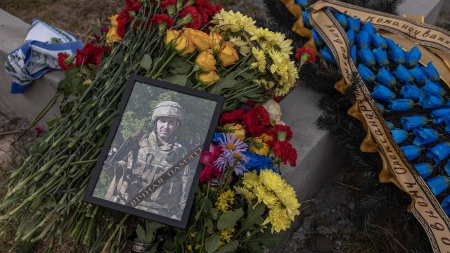 Шестима цивилни загинаха след руски обстрел рано тази сутрин на