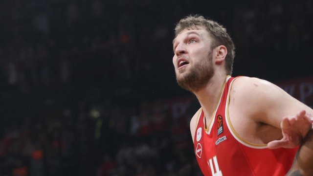 Доминираща игра и решителни точки.