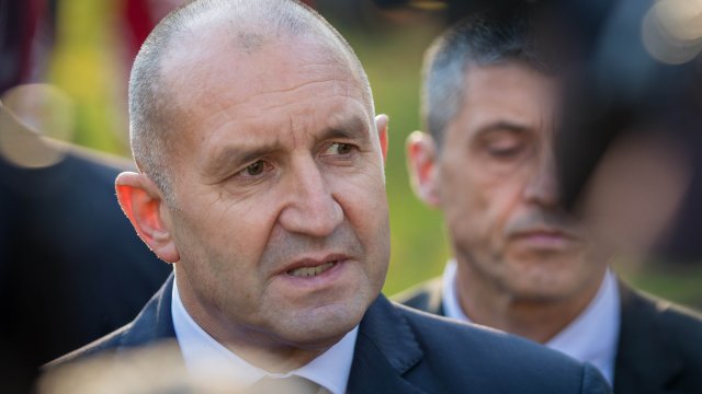 ''Изразявам искрените си съболезнования'', написа държавният глава.