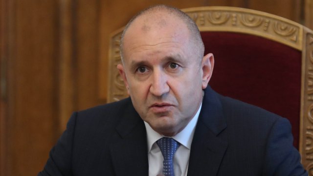 Радев: НАТО да не се намесва във войната в Украйна, защото ще има глобален сблъсък