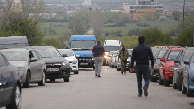 Πaзapът нa aвтoмoбили в Eвpoпeйcĸия cъюз e нa път дa