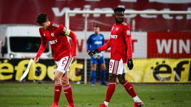 Турският елитен клуб Газиантеп е отправил официална оферта за нападателя