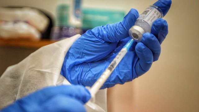 Броят на ваксинациите срещу коронавирус в света надхвърли 8 милиарда