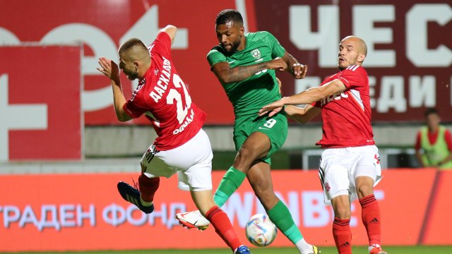 Билетите за феновете на ЦСКА за гостуването на Лудогорец в