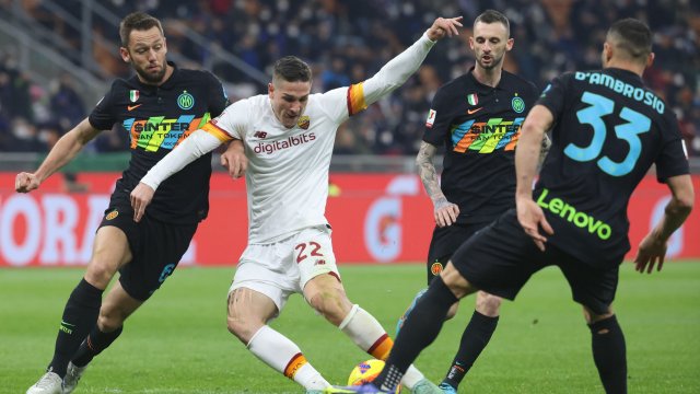 Интер е първият полуфиналист в турнира за Купата на Италия