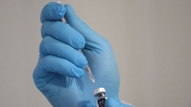 При приложени 4 383 741 дози ваксини срещу Ковид 19 в