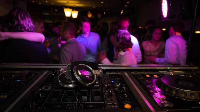 При специализирана операция проведена в нощни заведения във Варна са