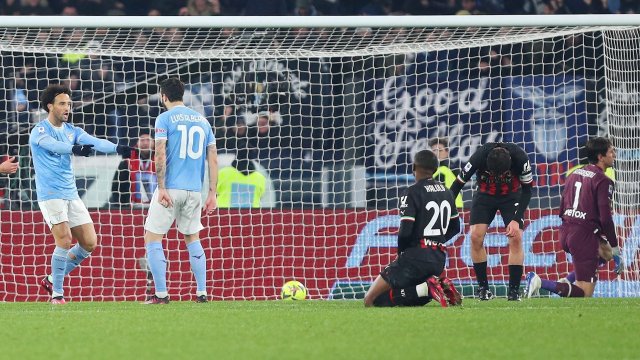 Лацио разби гостуващия шампион Милан с 4 0 на Олимпико въпреки