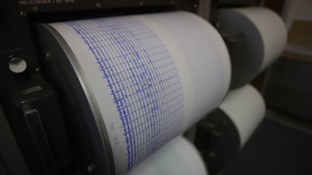 Силно земетресение удари Турция. Трус с магнитуд 4,9 по скалата