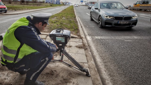 Продължава стартиралата акция за спазване на Закона за движението по