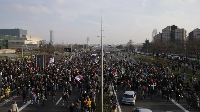 Отново масови протести в Сърбия За втора поредна седмица хиляди