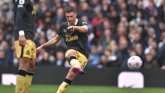 Нюкасъл направи нова сериозна крачка към спасението във Висшата лига