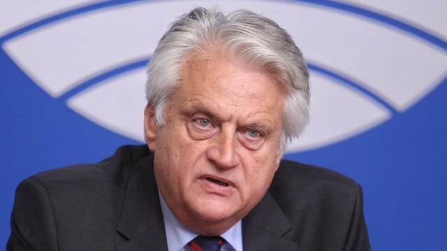 Бившият вътрешен министър Бойко Рашков застава начело на парламентарната комисия за