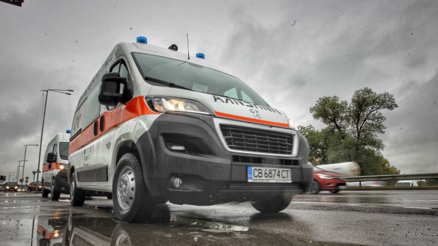 Мъж на 65 години пострада при тежка катастрофа в София