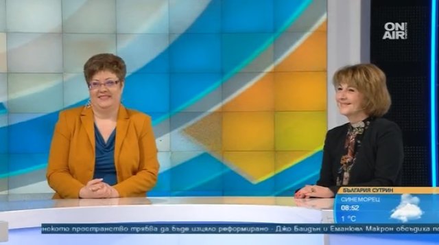 Журналистът в Радио София Катя Василева и международният консултант по