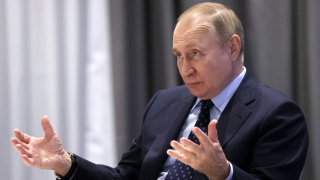 Русия наложи контрасанкции на 74 компании от 11 страни в