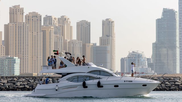 Руснаците търсят начини да избегнат санкциите заради войната в Украйна