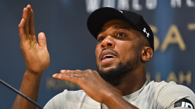 Антъни Джошуа заяви че очаква един ден да се изправи