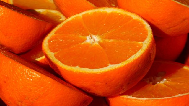 Портокалите са едни от най предпочитаните плодове През пролетния и летен