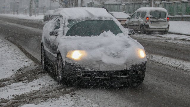 Средиземноморският циклон който преминава над страната започна да предизвиква неволи