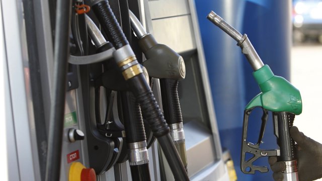 Добра новина за шофьорите За първи път от 10 месеца