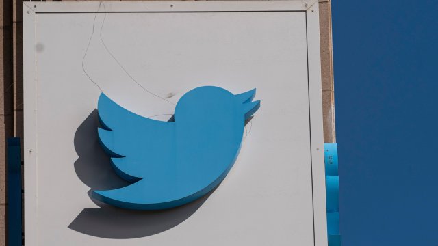 Twitter Inc езапочнала преговори за сделка с един от най големите