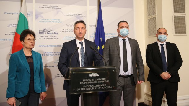 Парламентарната група на БСП за България призова за преки преговори