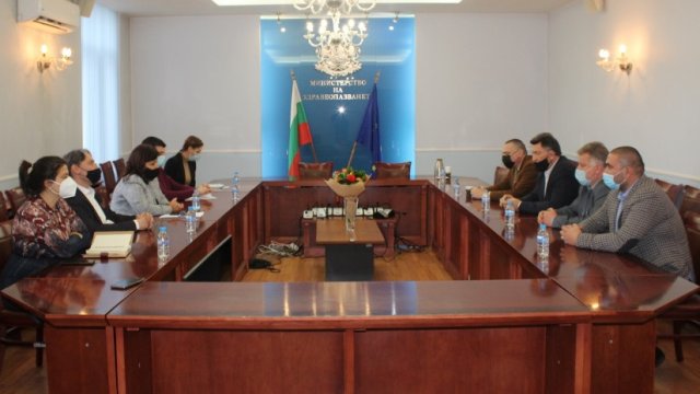 Министерството на здравеопазването поиска от Главна инспекция по труда да