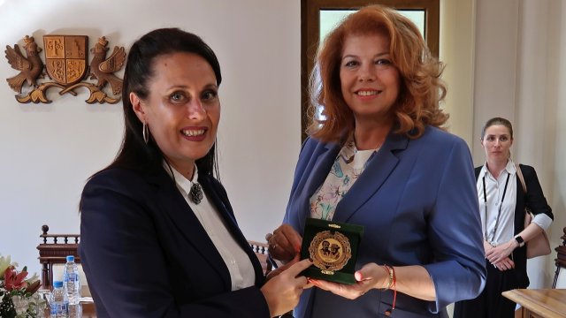 Блазе на тия които могат да покажат раните си за