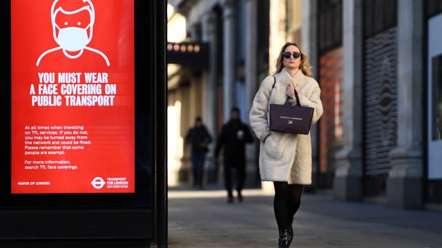 Законовото изискване за самоизолиране след заразяване с Ковид 19 се очаква