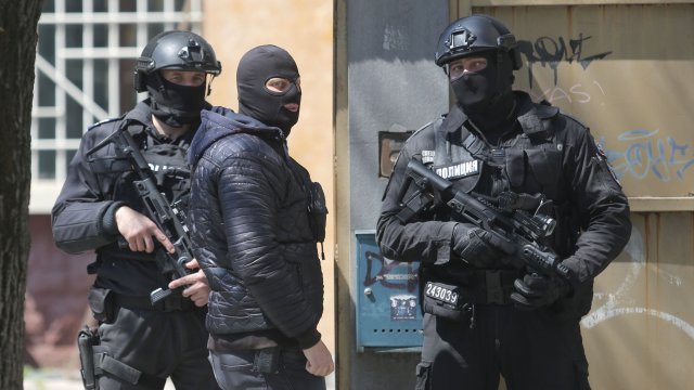 Двама души са задържани при операция от ГДБОП в София