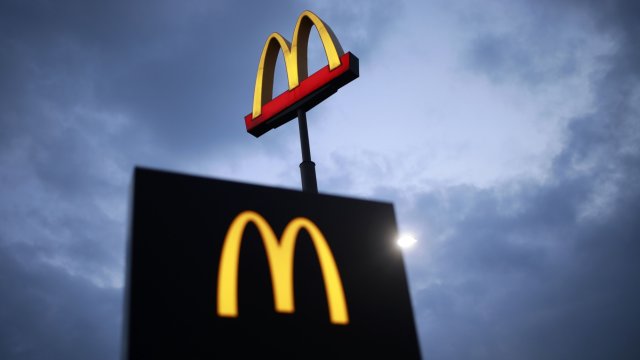 Американската верига ресторанти Макдоналдс обяви в понеделник че ще напусне